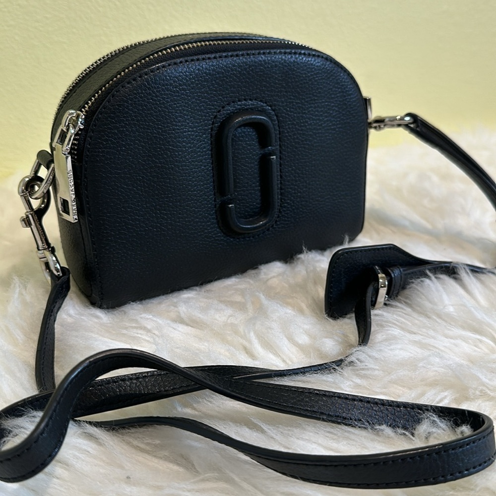 💯Authentic Marc Jacobs Black Crossbody Bag🍀 - Picture 16 of 17